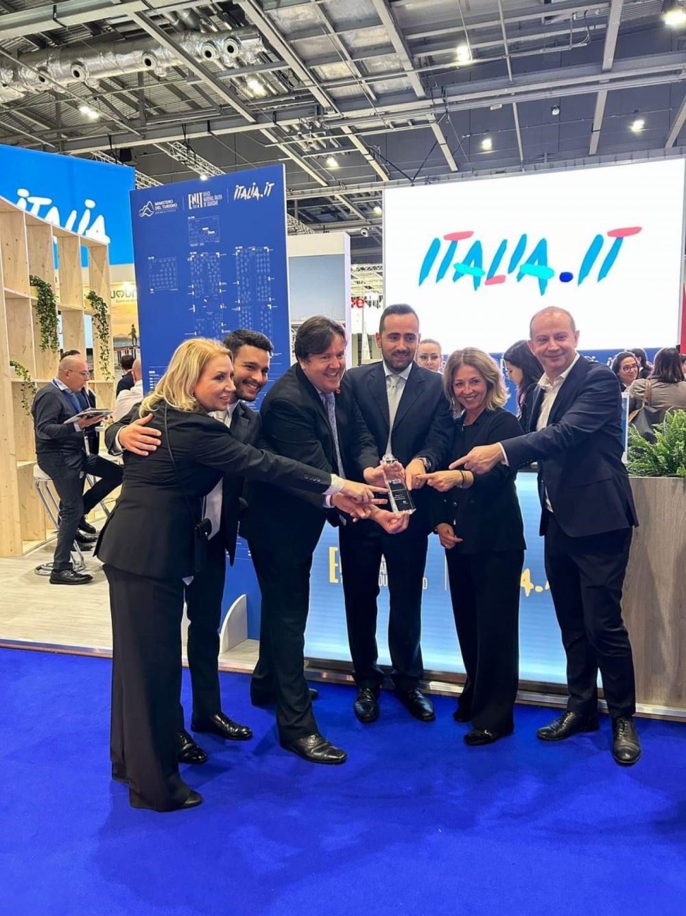 ENIT WINS BEST STAND AWARD FOR BUSINESS AT WTM LONDON